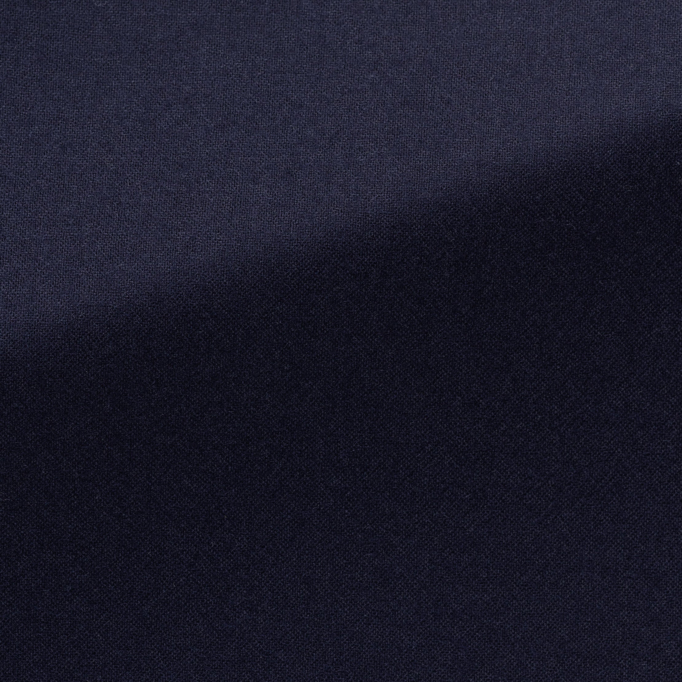 Look: Feines Navy aus Cashmere