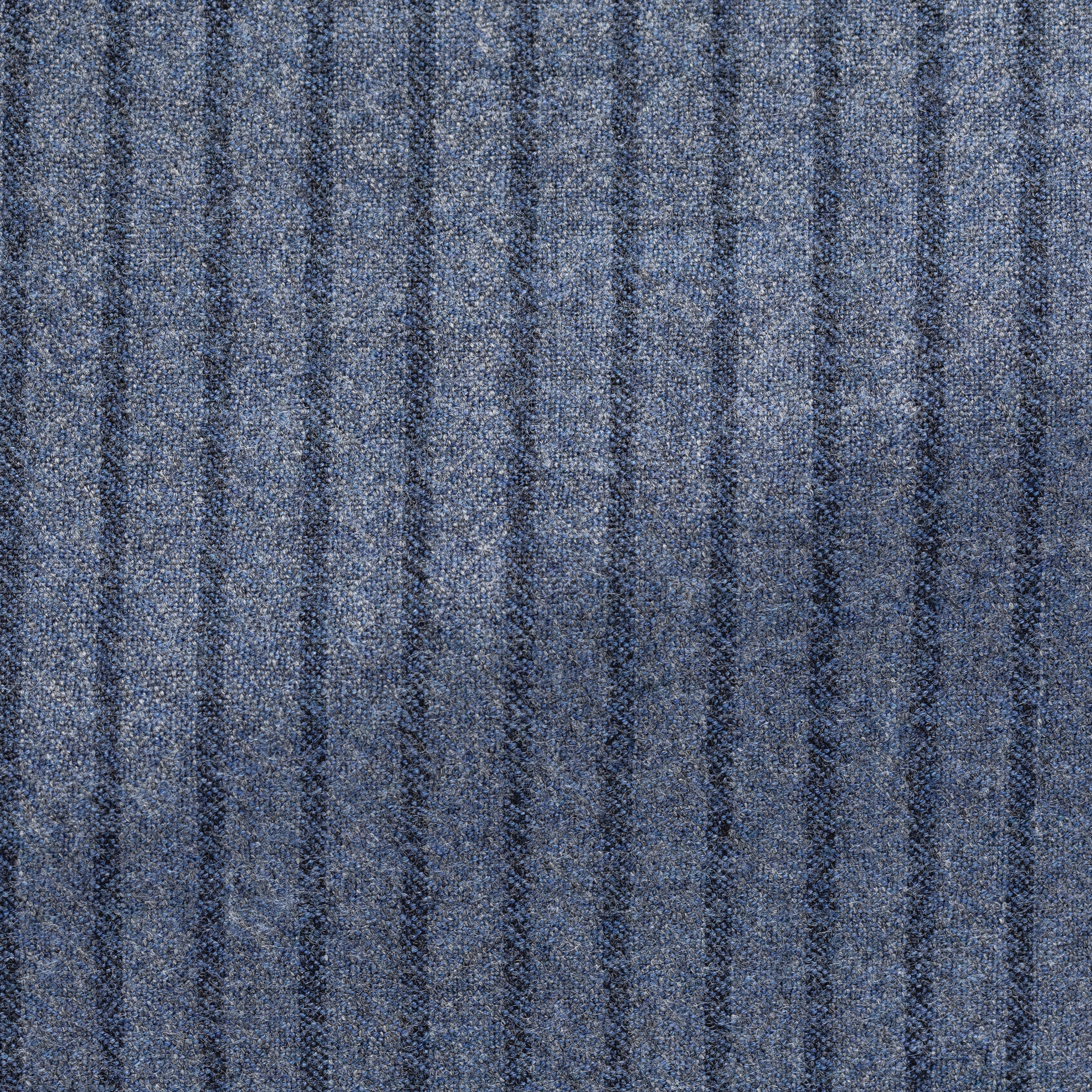 Denimblauer Doppelreiher-Anzug aus Wollflannel mit dunkelblauen Streifen
