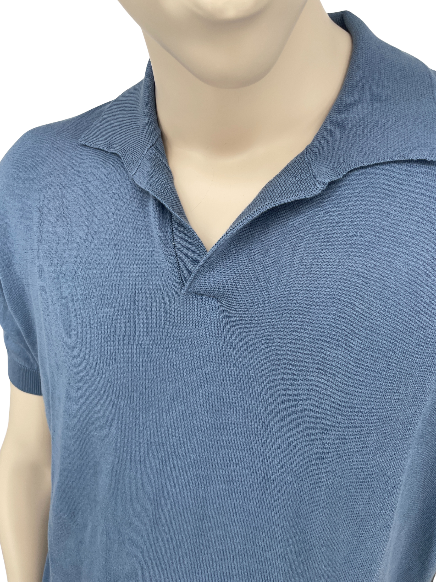 Polo in Hellblau